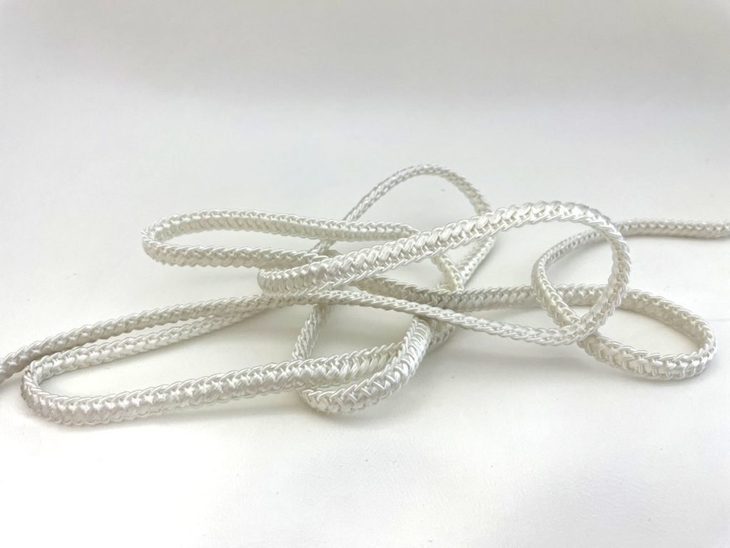 Polyester white cord 015822