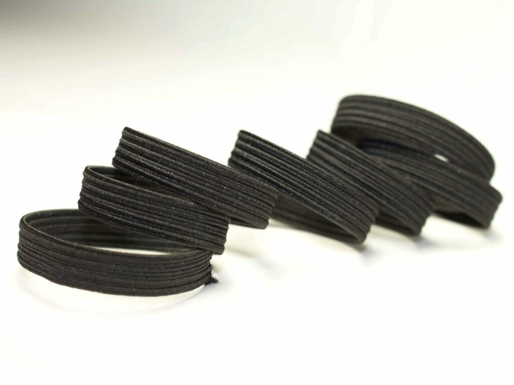 Tresse élastique noire en polyester